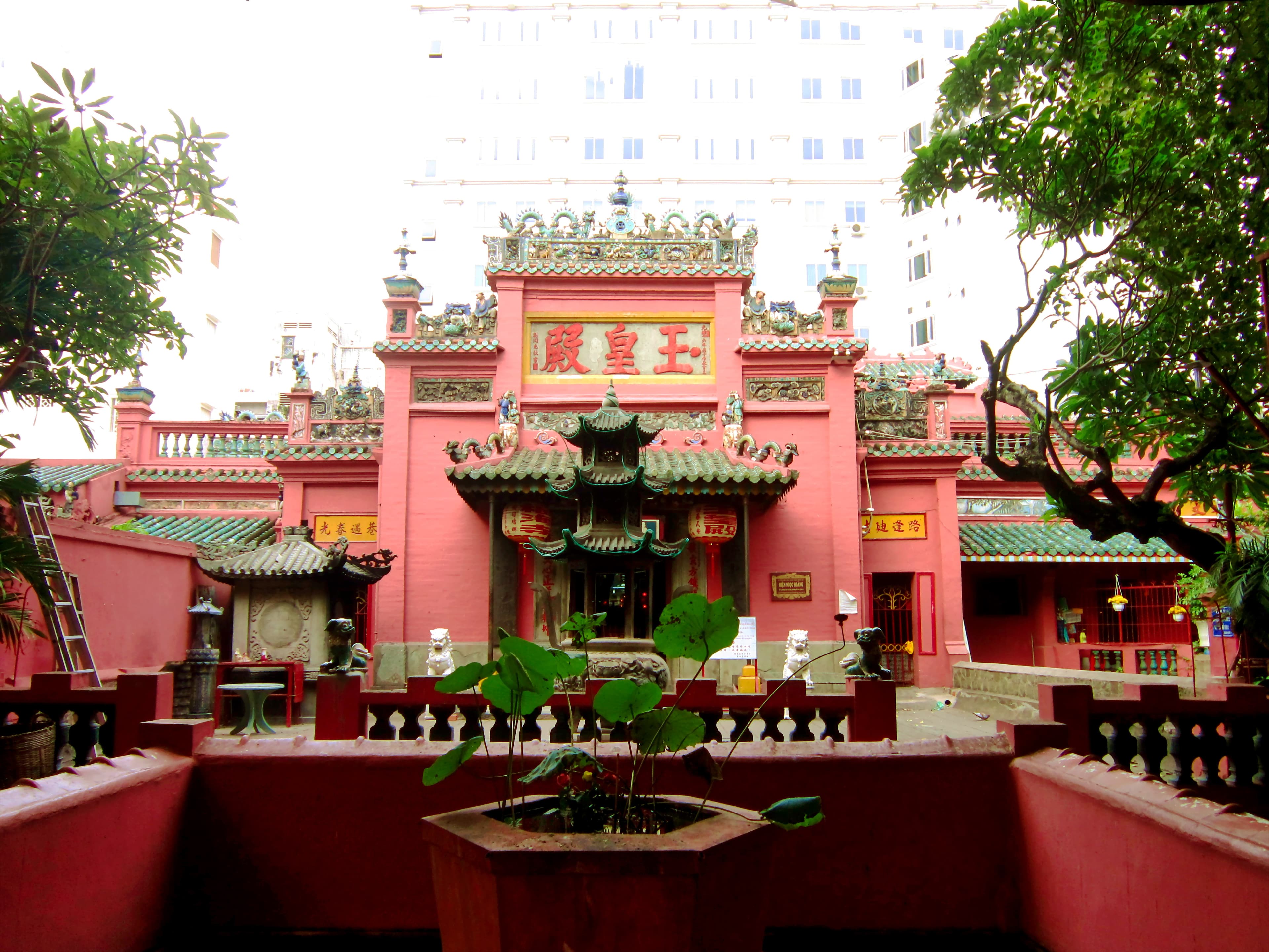 Chùa Ngọc Pháp