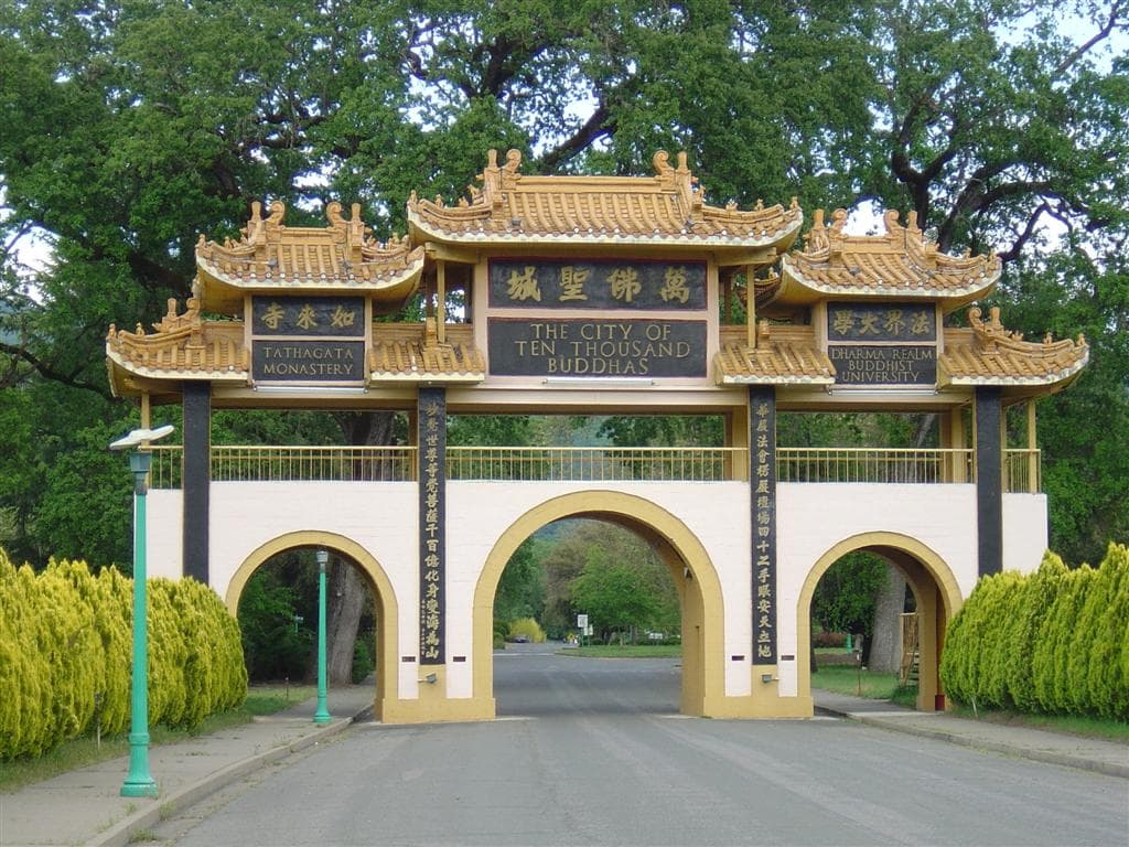 Chùa Vạn Phật
