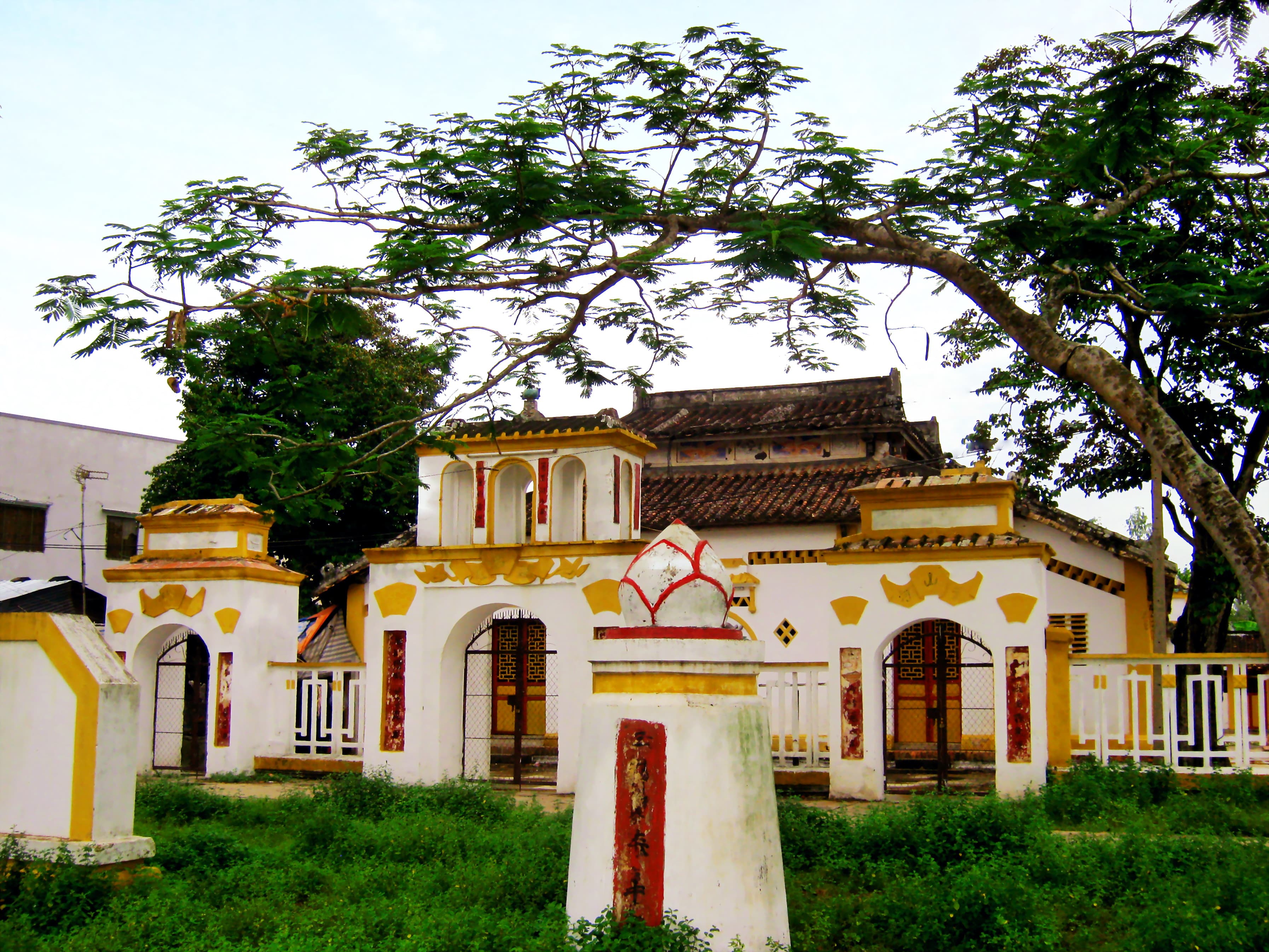 Đình thần Phú Hòa